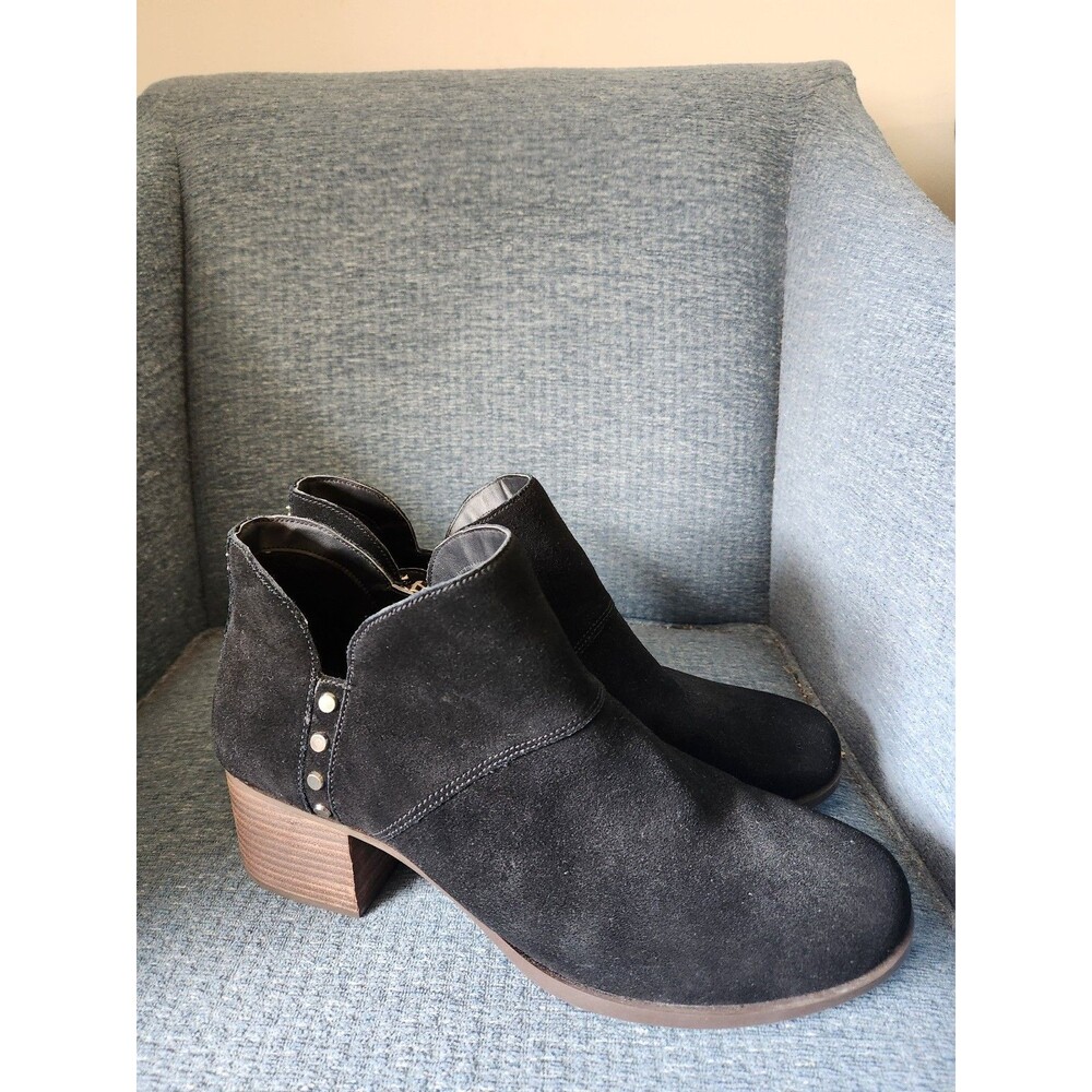 Koolaburra by UGG "Sofiya" Black Suede Ankle Boots Stacked Heels & Studs Size 12